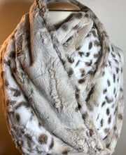 Load image into Gallery viewer, 5 - Minky Scarf- Artic Lynx - Infinity